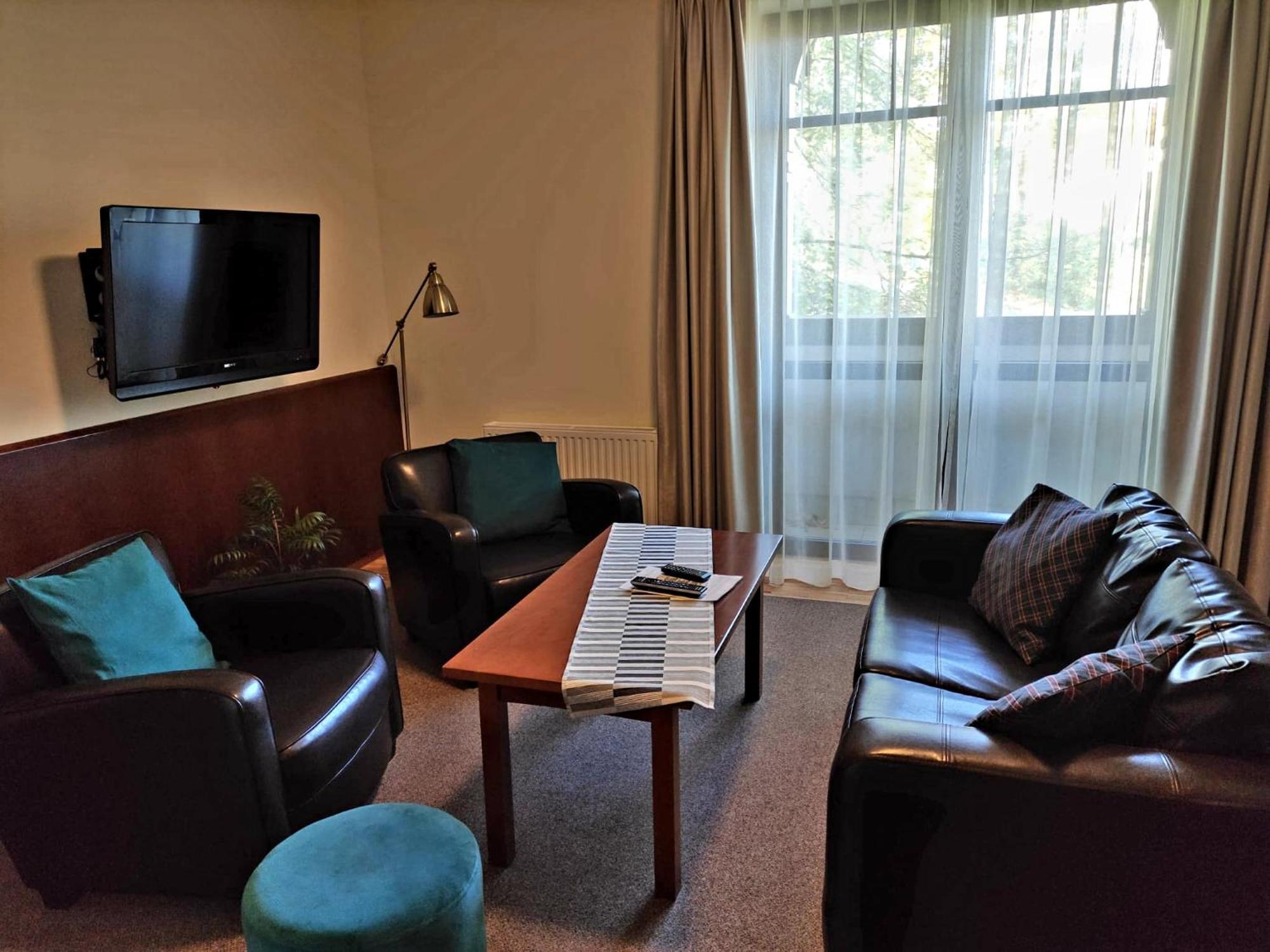 Jasny Dwor Hotel โปลานิซา-สดรอยจ์ ภายนอก รูปภาพ